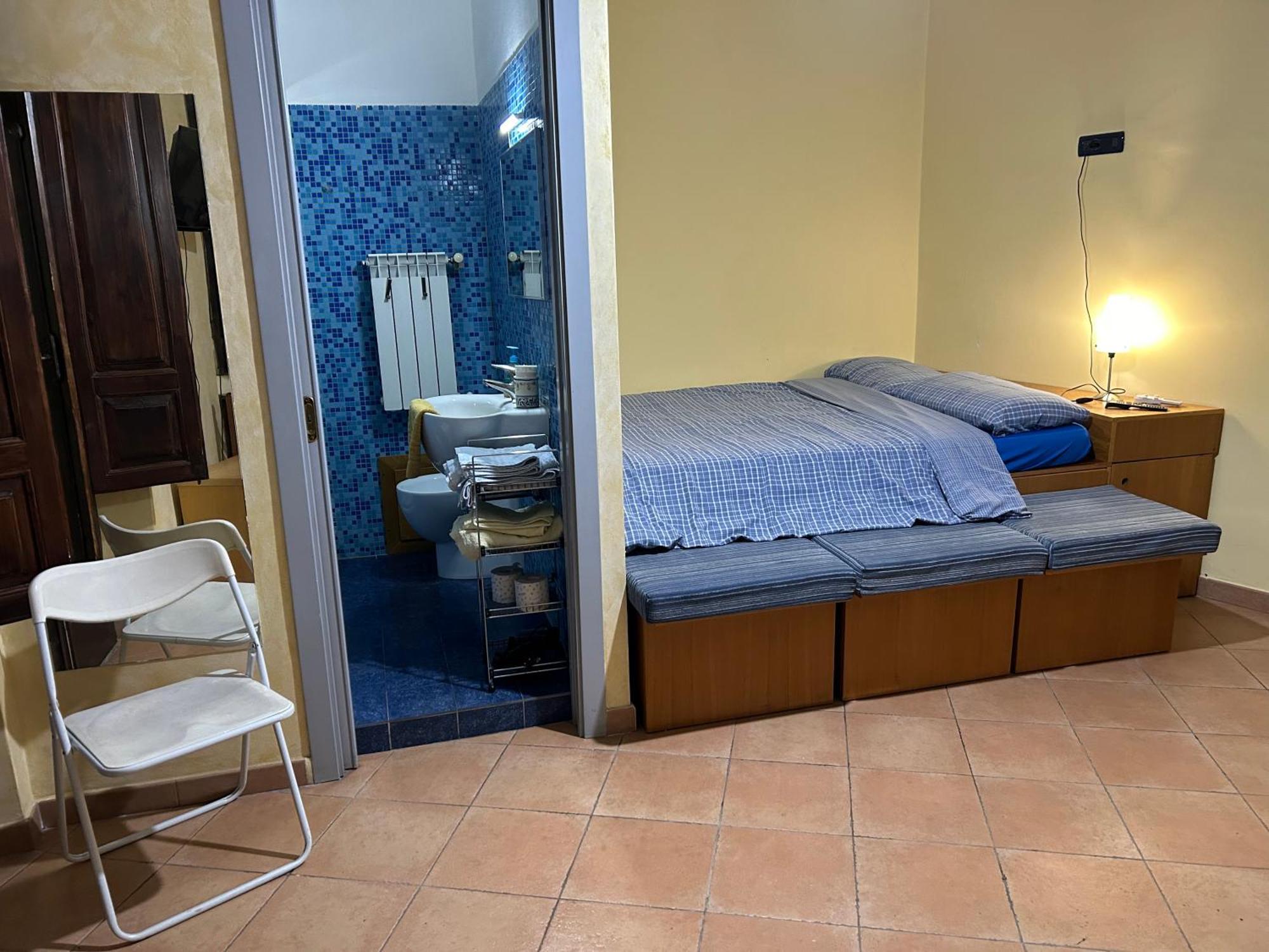 B&B L'Angolo Sulla Piazza Mirabella Imbaccari Ngoại thất bức ảnh